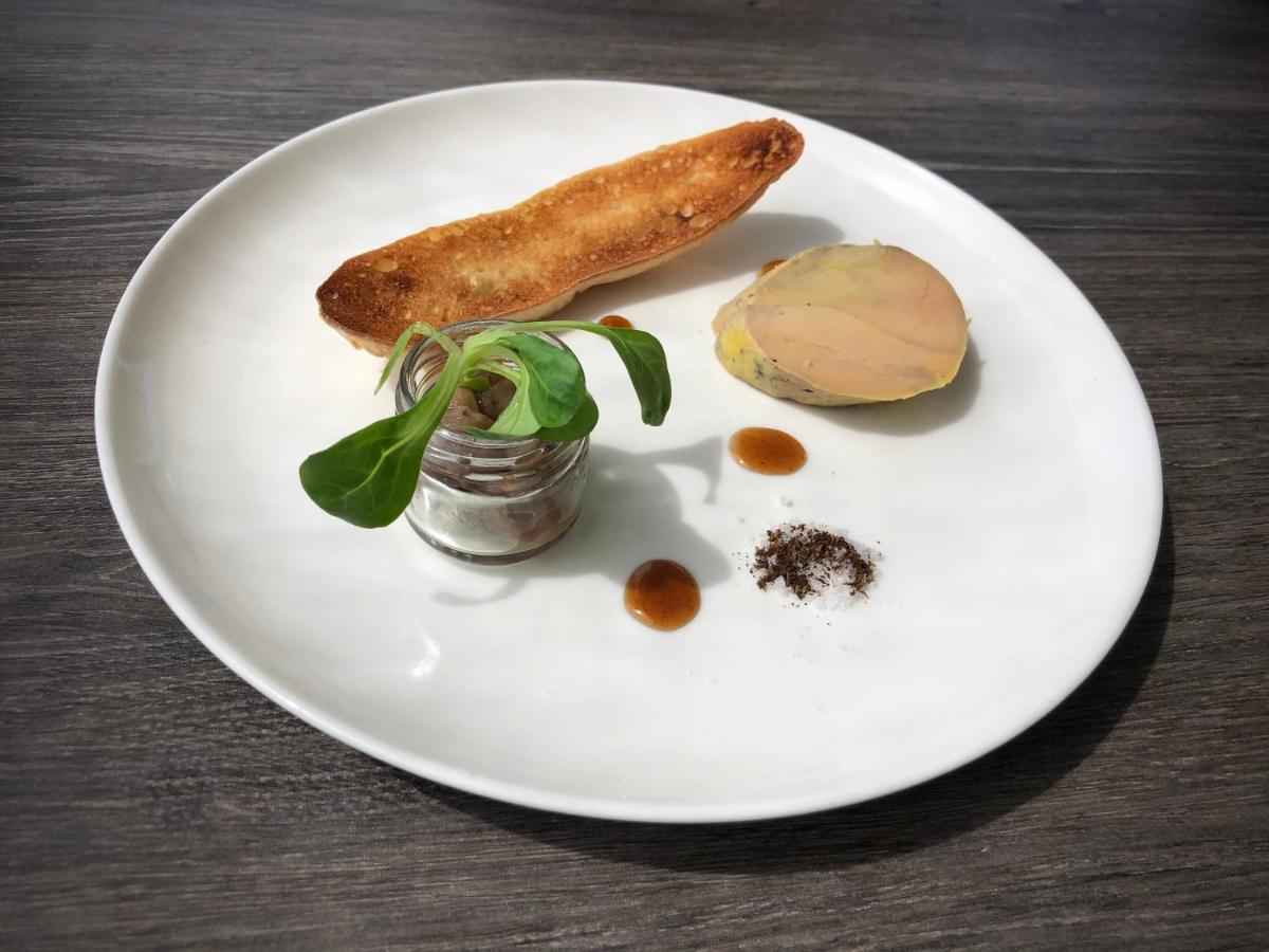 Logis Hotel & Restaurant Les Mouettes - Larmor Plage, Proche De Lorient エクステリア 写真