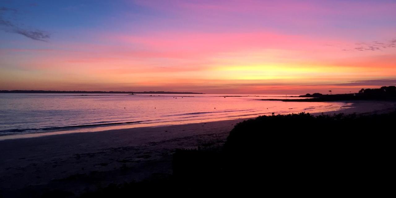 Logis Hotel & Restaurant Les Mouettes - Larmor Plage, Proche De Lorient エクステリア 写真