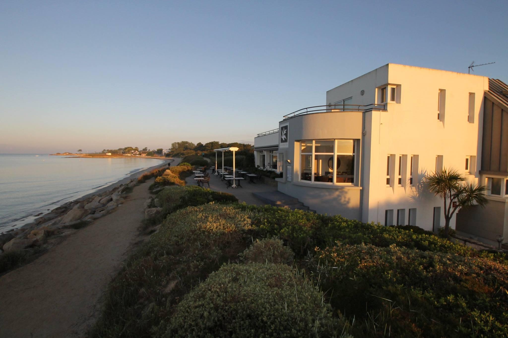 Logis Hotel & Restaurant Les Mouettes - Larmor Plage, Proche De Lorient エクステリア 写真