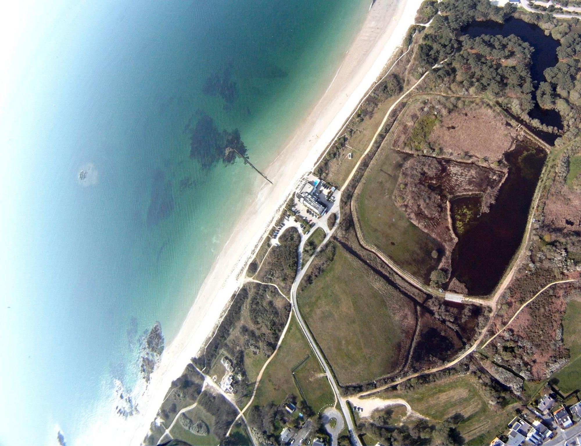 Logis Hotel & Restaurant Les Mouettes - Larmor Plage, Proche De Lorient エクステリア 写真