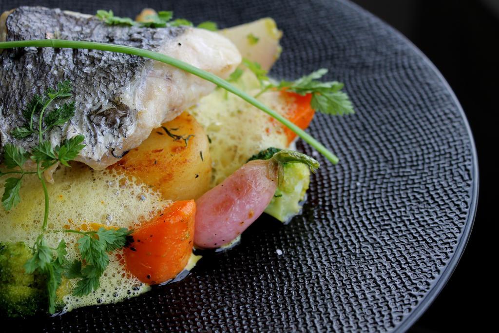 Logis Hotel & Restaurant Les Mouettes - Larmor Plage, Proche De Lorient エクステリア 写真