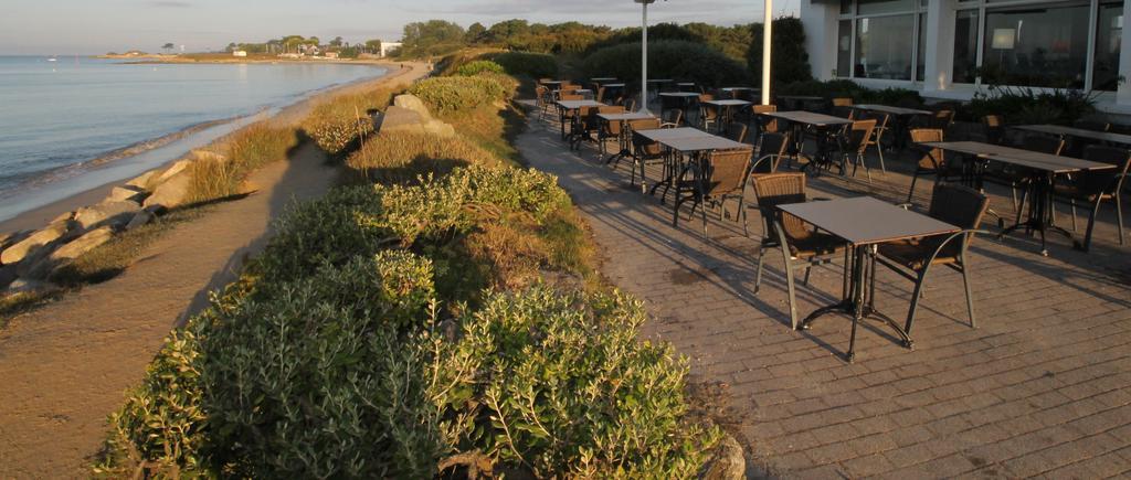 Logis Hotel & Restaurant Les Mouettes - Larmor Plage, Proche De Lorient エクステリア 写真